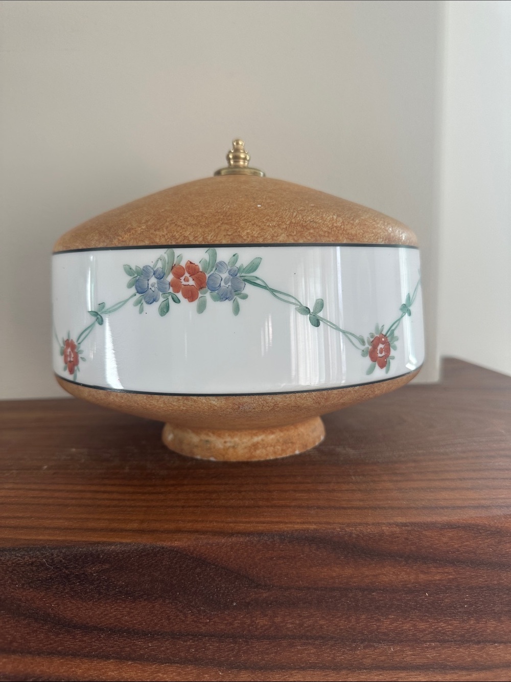 Vintage Mid-Century Scavo Art Glass Lamp Shade - Reverse Painted Floral Garland